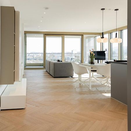 Stuttgarter Tor - Apartments 罗伊特林根 客房 照片