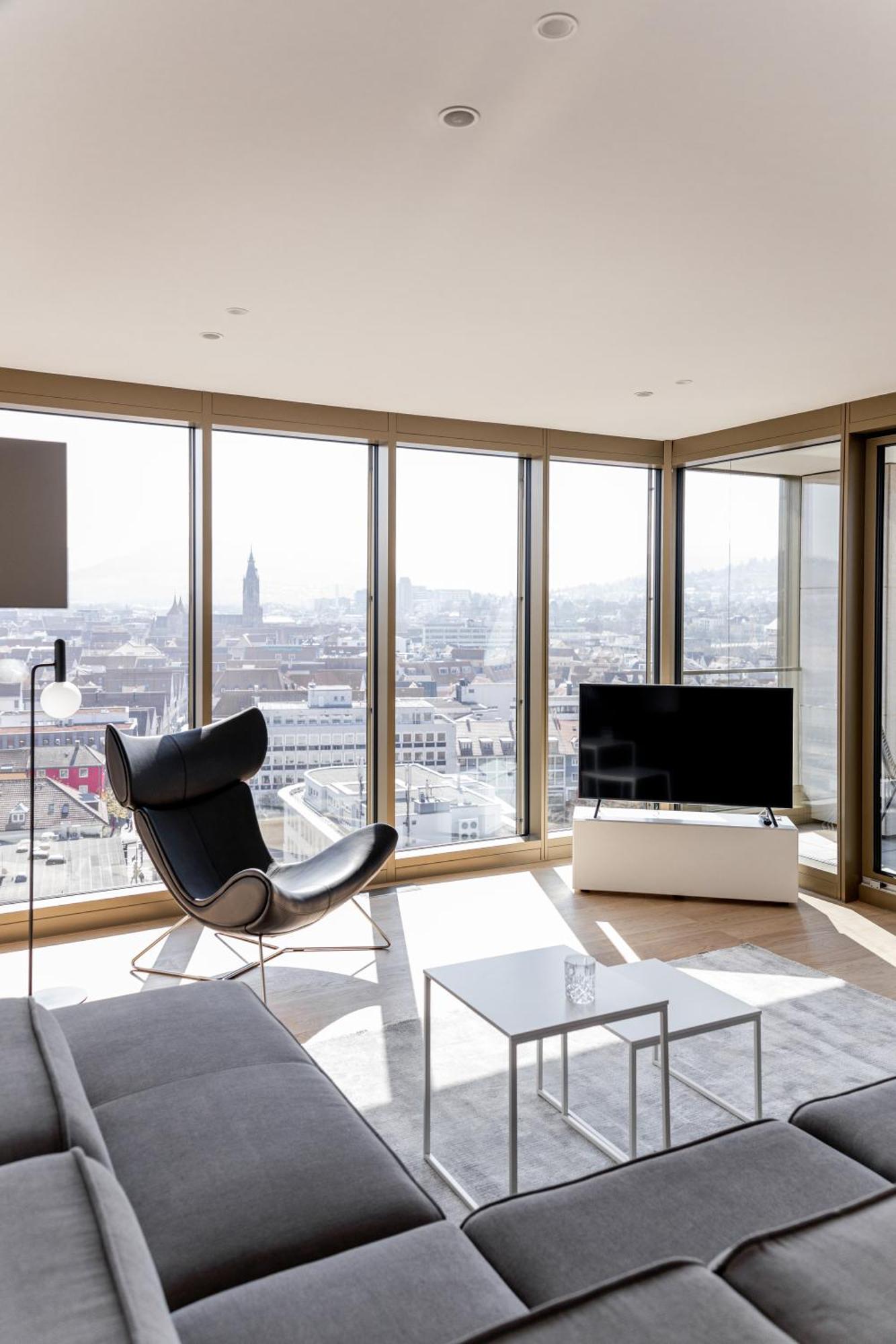 Stuttgarter Tor - Apartments 罗伊特林根 客房 照片