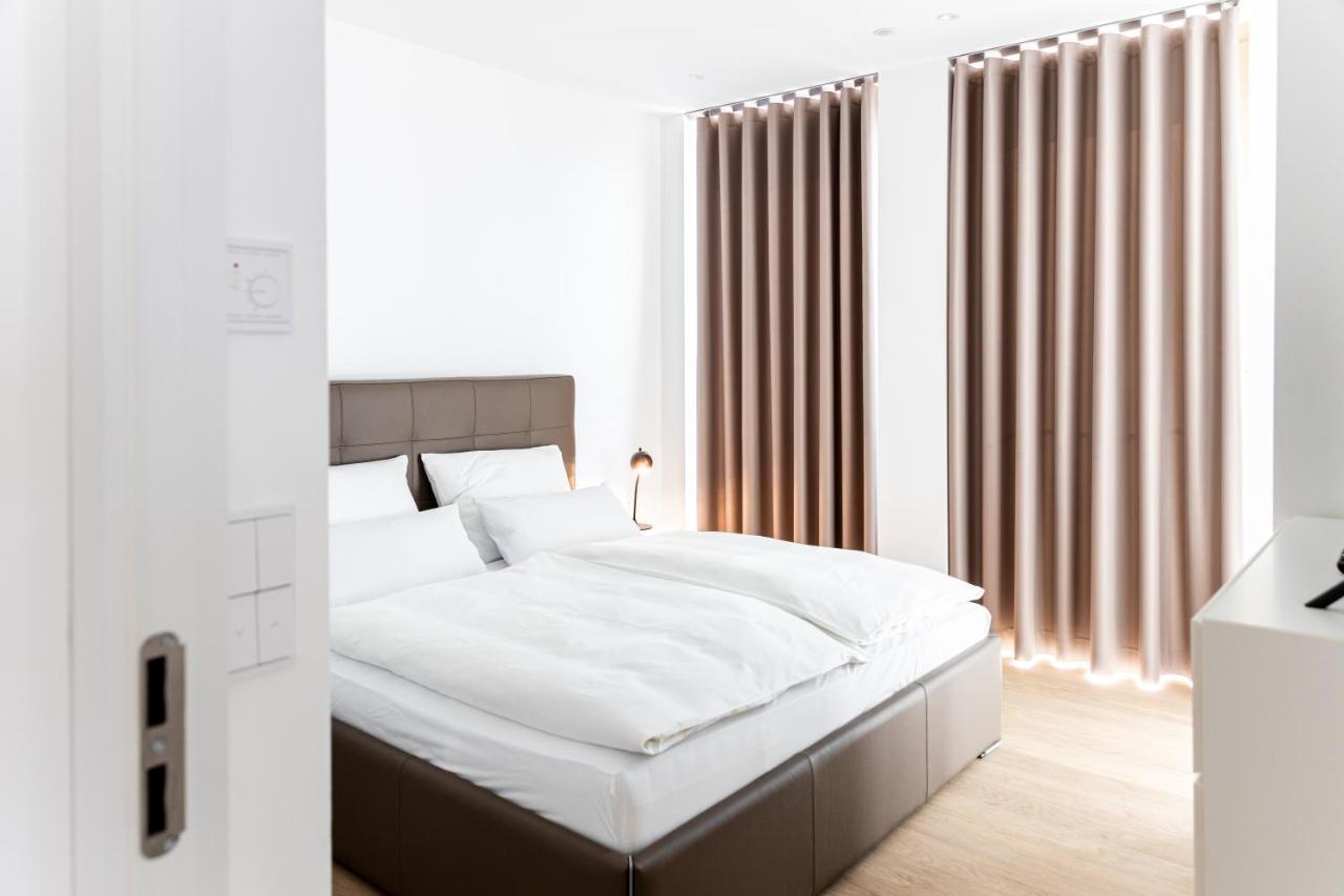 Stuttgarter Tor - Apartments 罗伊特林根 外观 照片