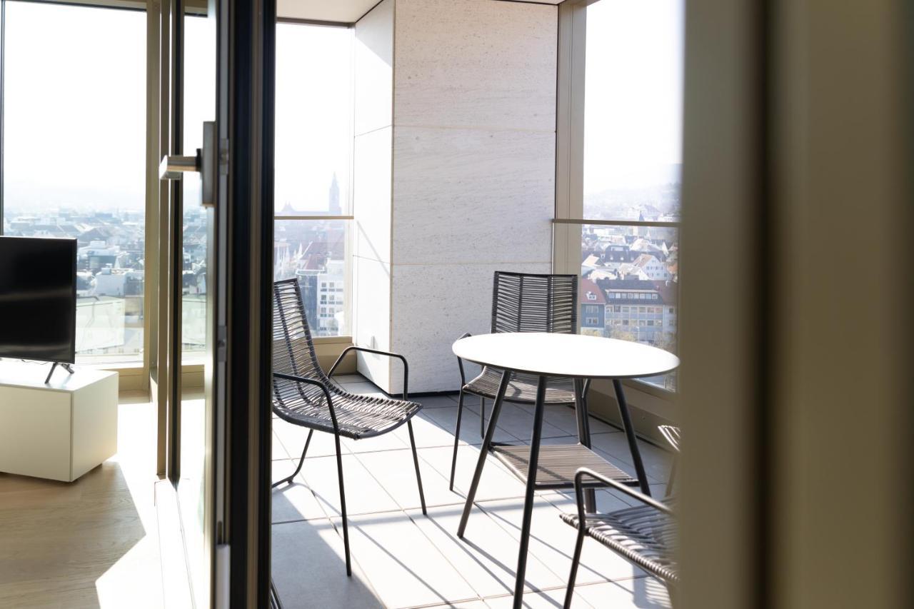 Stuttgarter Tor - Apartments 罗伊特林根 外观 照片