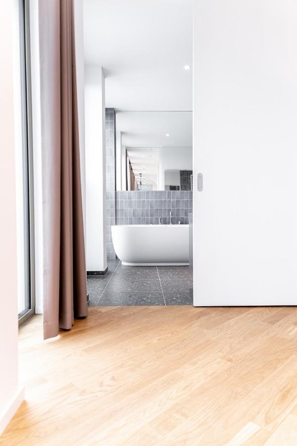 Stuttgarter Tor - Apartments 罗伊特林根 外观 照片